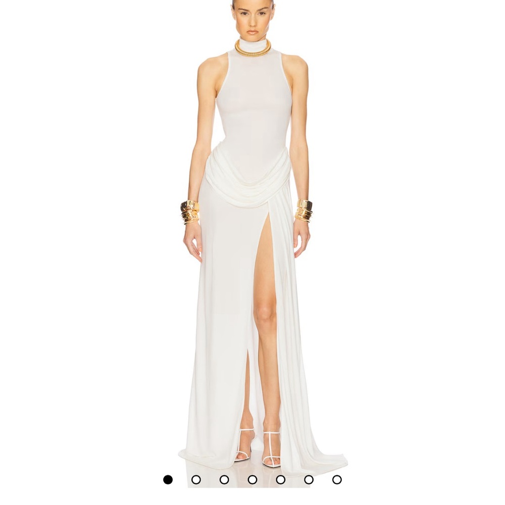 Chic White Backless Evening Dress